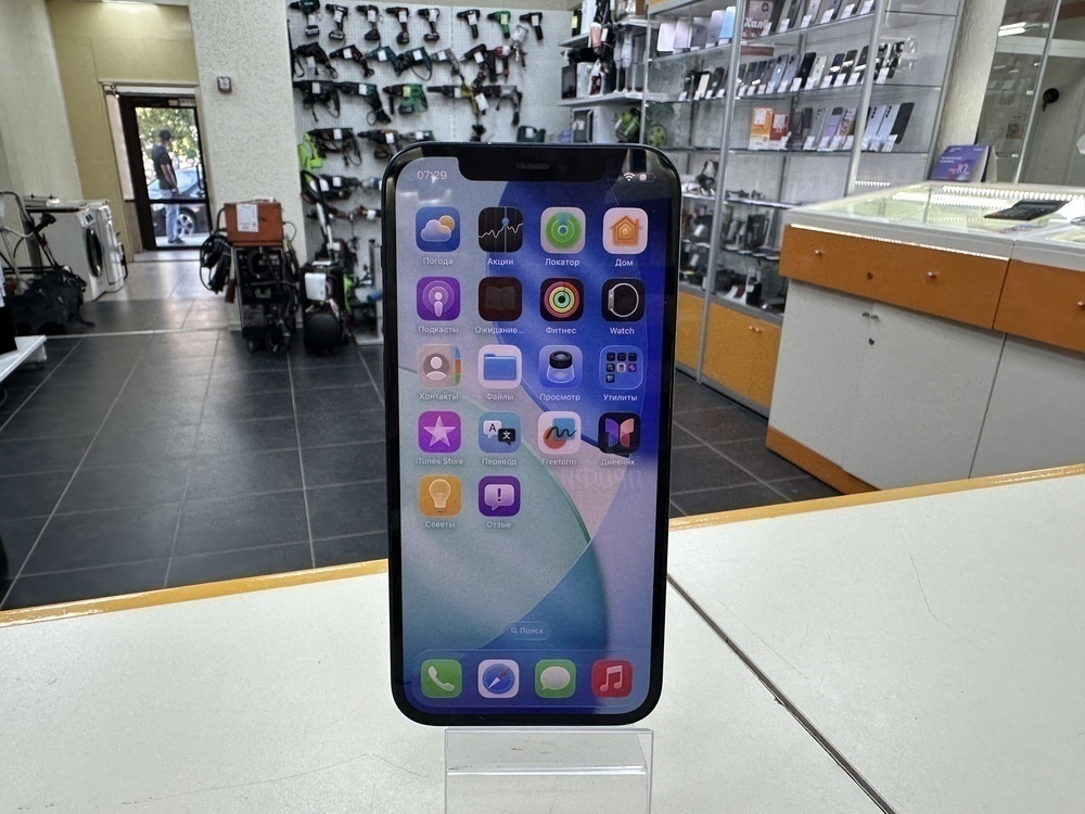 Смартфон Apple iPhone 12 64Gb
