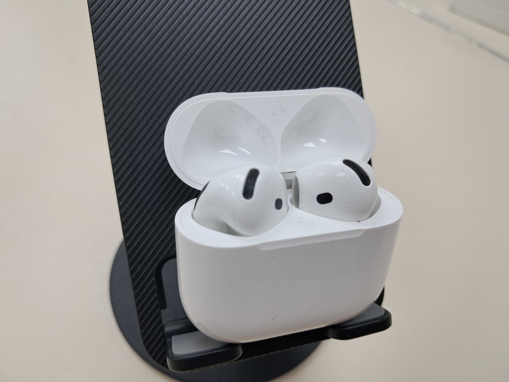 Наушники беспроводные Apple AirPods 4 с ANC