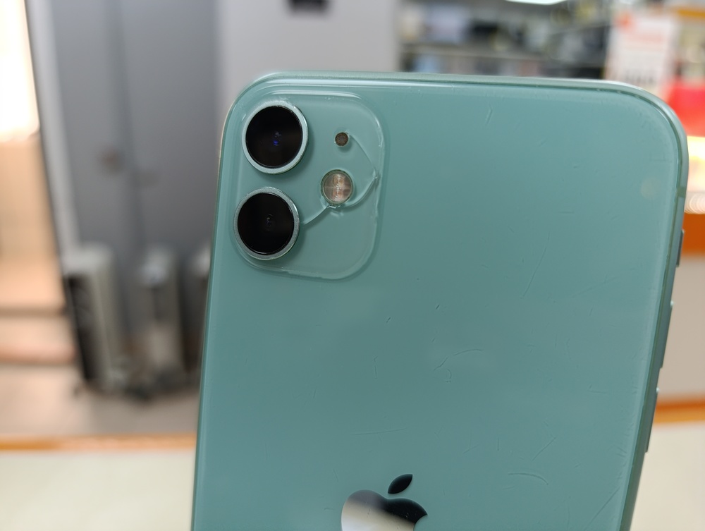 Смартфон Apple iPhone 11 128Gb