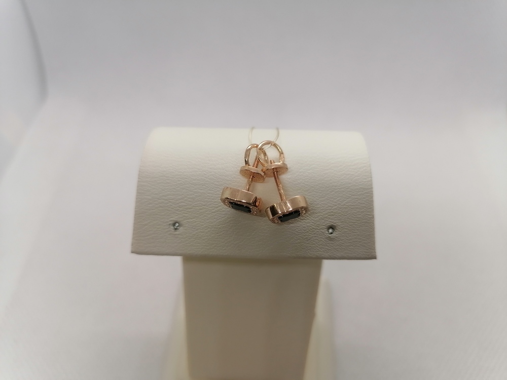 02379М СЕРЬГИ ПУСЕТЫ Оникс (Au 585)