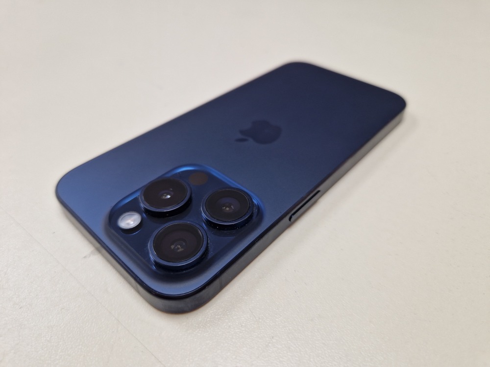 Смартфон Apple Iphone 15 Pro 128Gb