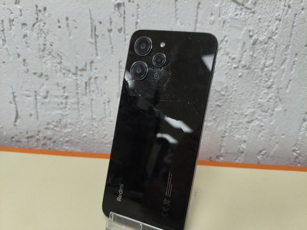 Смартфон Xiaomi Redmi 12 4/128