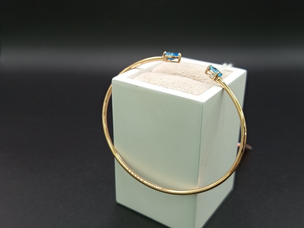 БЖКИ585 БРАСЛЕТ ЖЕСТКИЙ С КАМНЯМИ (Au 585)