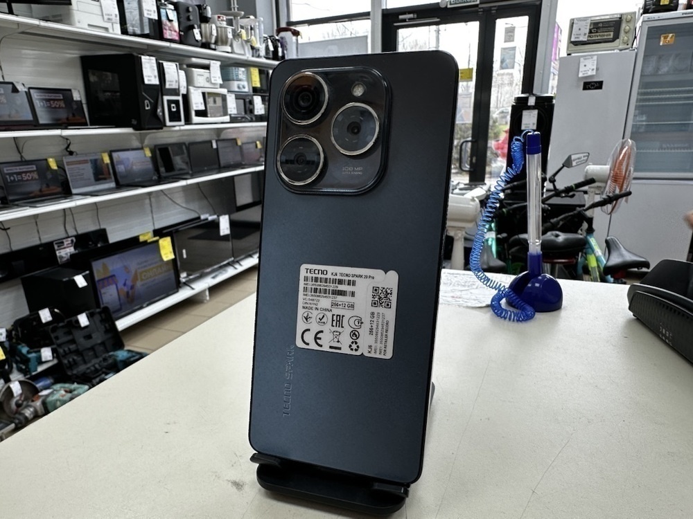 Смартфон Tecno Spark 20 Pro 12/256