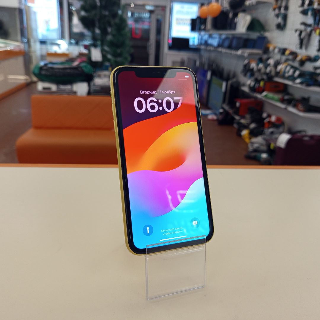 Смартфон Apple iPhone 11 64Gb