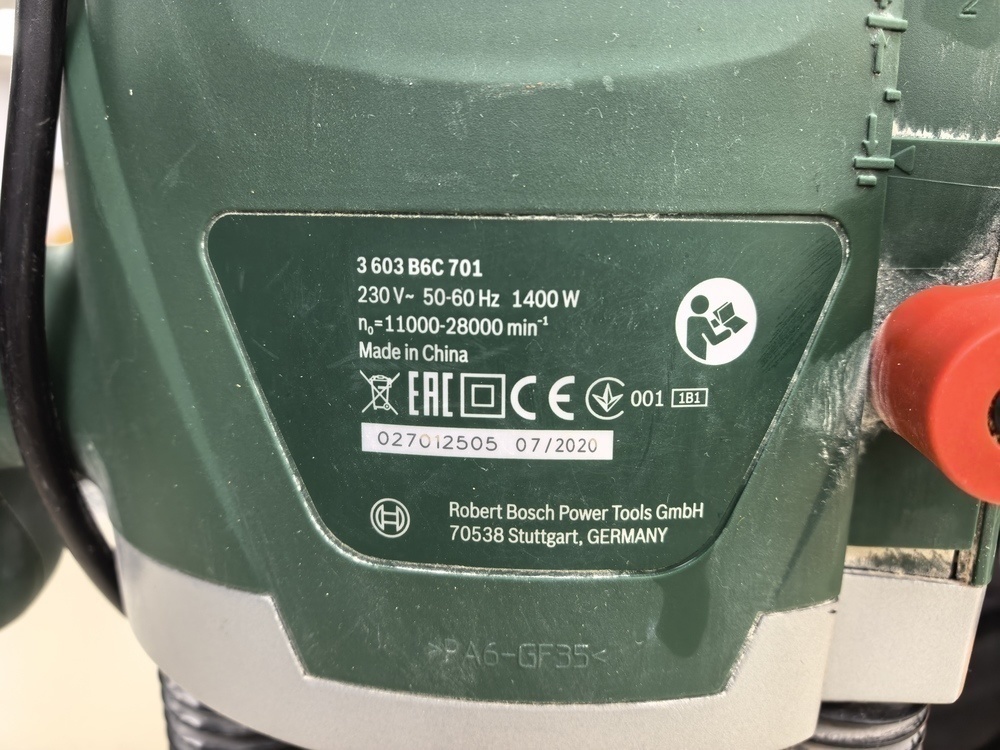 Фрезер Bosch POF 1400 ACE