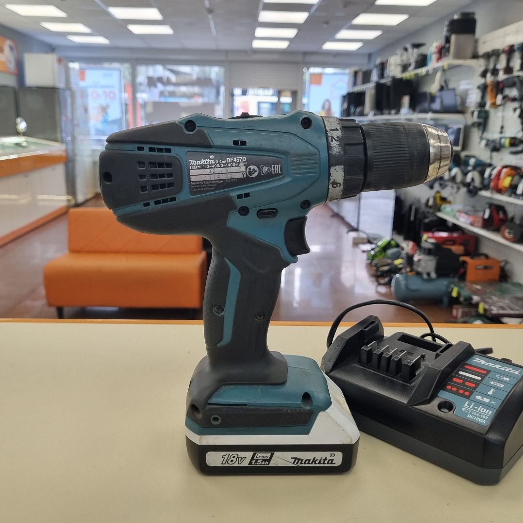 Шуруповерт Makita DF457D