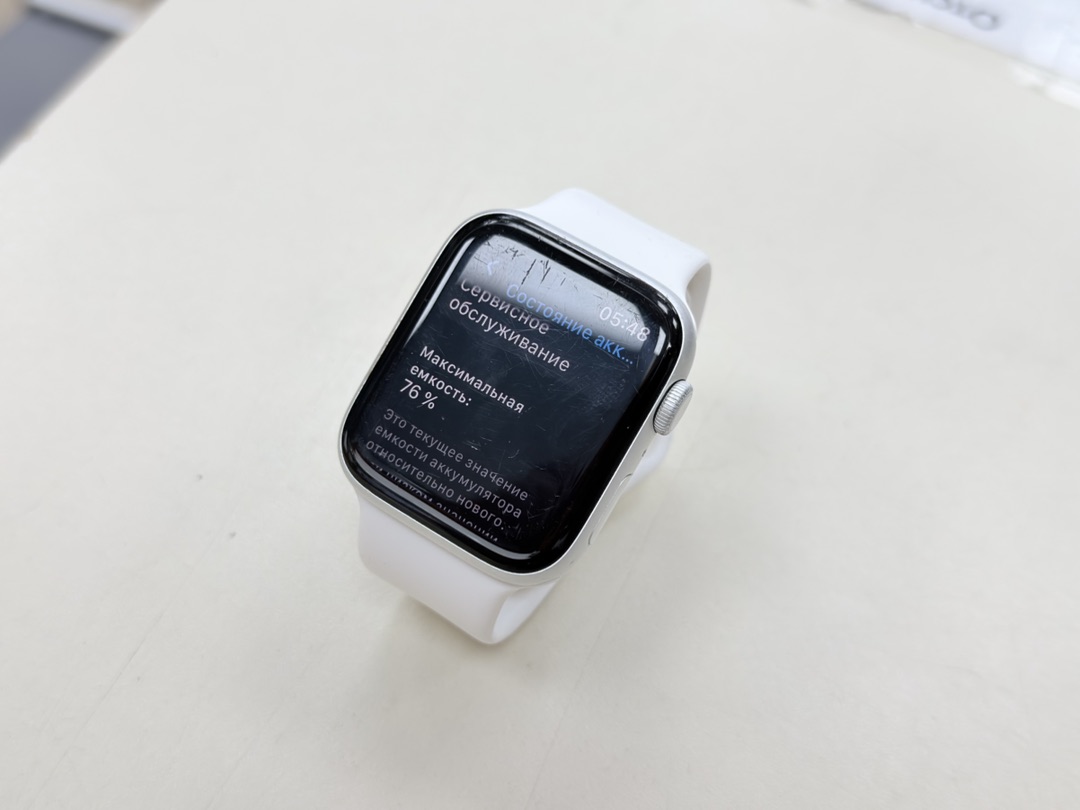 Смарт-часы Apple Watch Series 5 44 мм