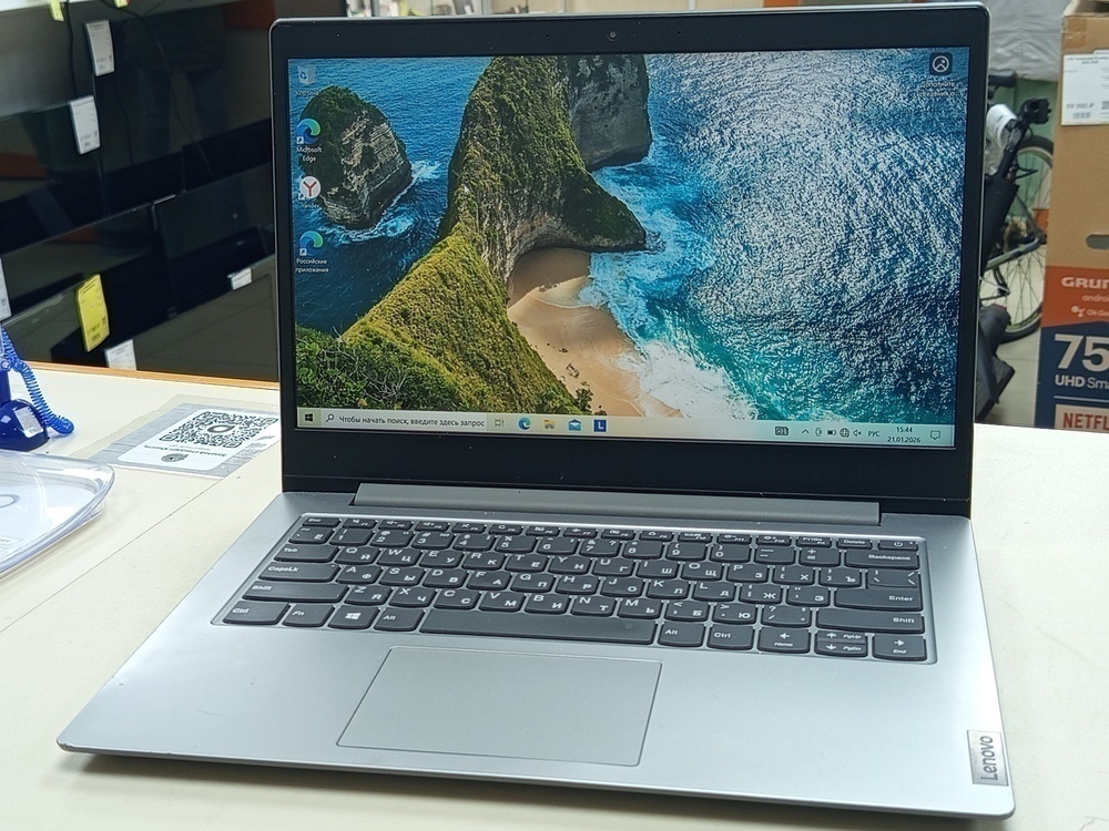 Ноутбук Lenovo; Celeron N4020, Intel UHD Graphics, 4 Гб, 240 Гб, Нет