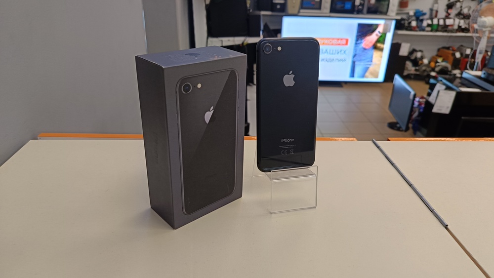 Смартфон Apple iPhone 8 64Gb