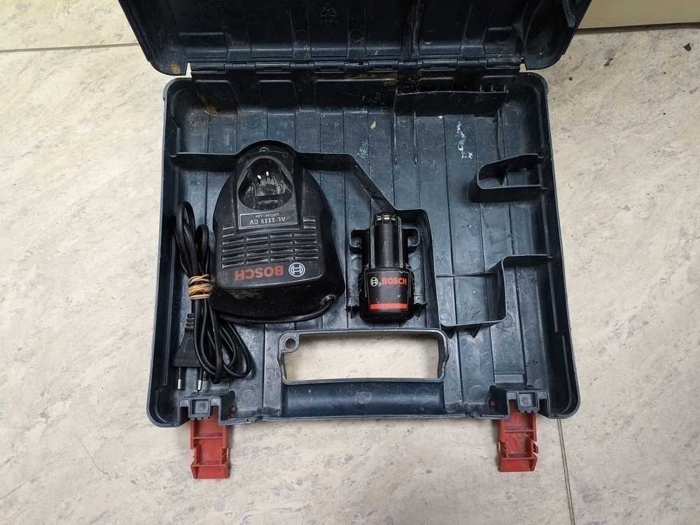 Шуруповерт Bosch GSR 120-LI