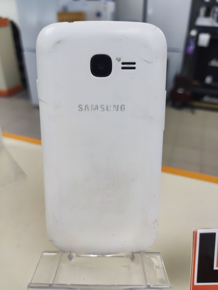 Смартфон Samsung GT-S7262