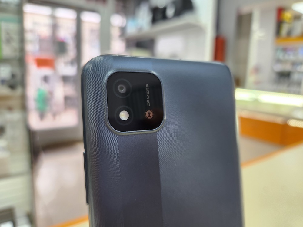 Смартфон Realme C11 2/32