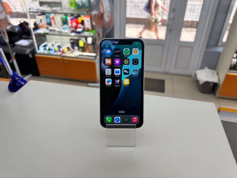 Смартфон Apple iPhone Xr 64Gb