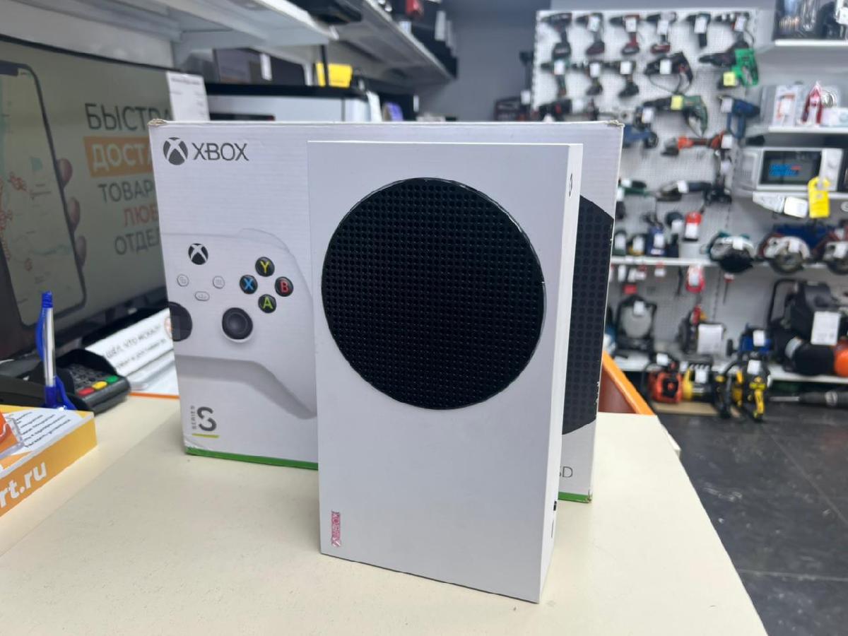 Игровая приставка Xbox Series S 512Gb SSD Игровая приставка Xbox Series S 512Gb SSD