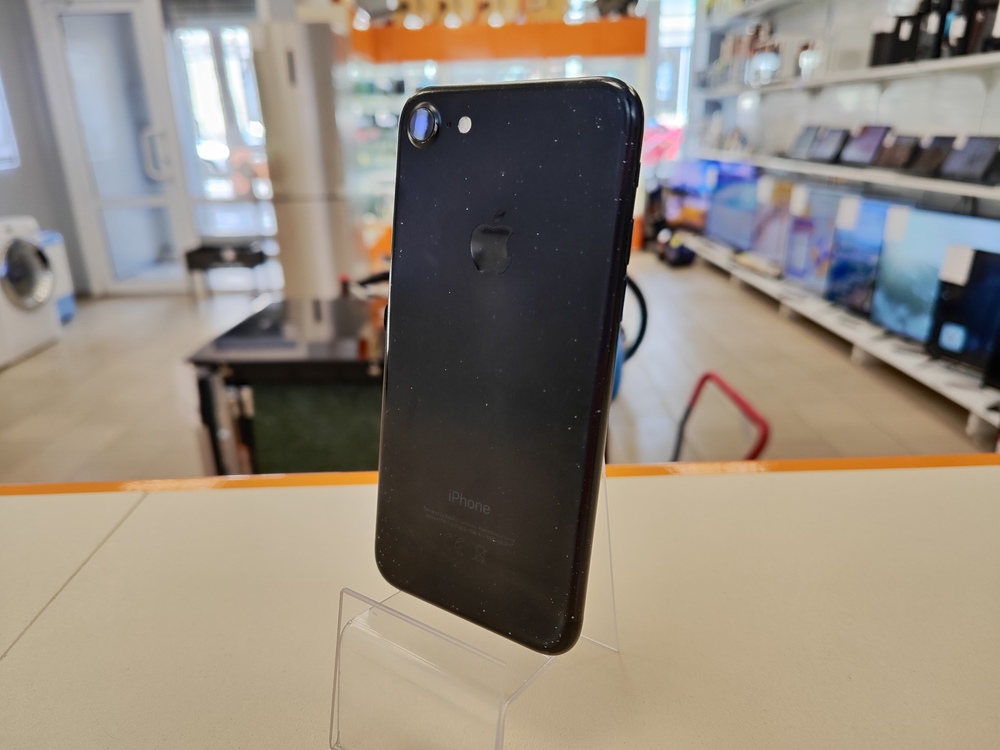 Смартфон Apple iPhone 7 32Gb