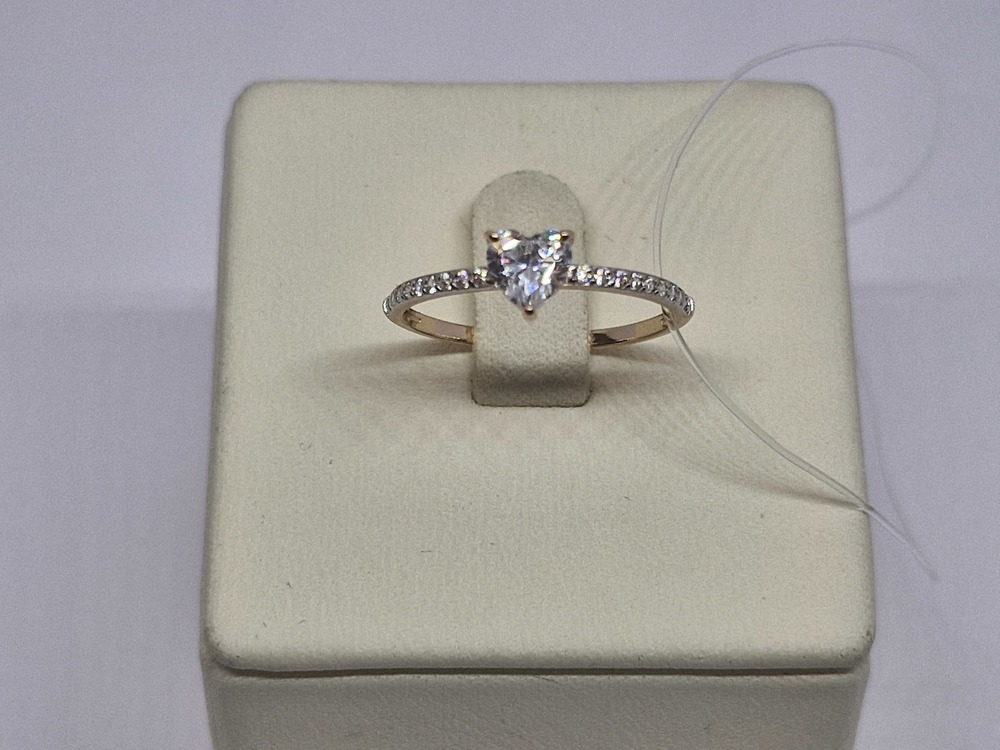 КОЛЬЦО С КАМНЯМИ (Au 585)