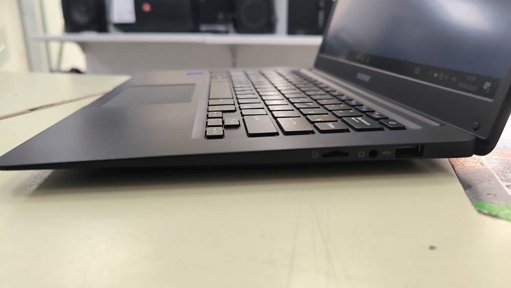 Ноутбук DIGMA; Celeron N4000, Intel UHD Graphics 600, 4 Гб, 128 Гб, Нет