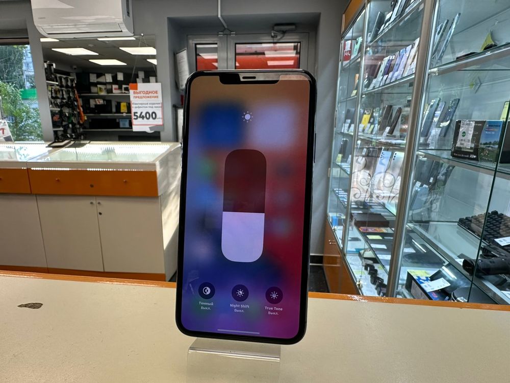 Смартфон Apple iPhone 11 Pro Max 64Gb