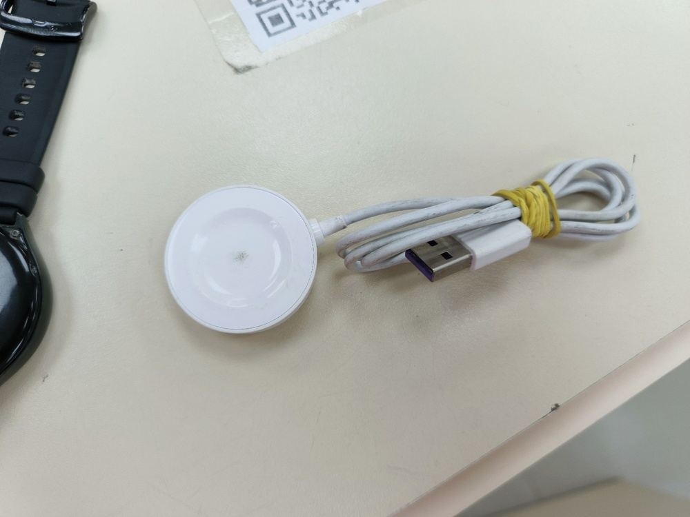 Смарт-часы Huawei WATCH 4