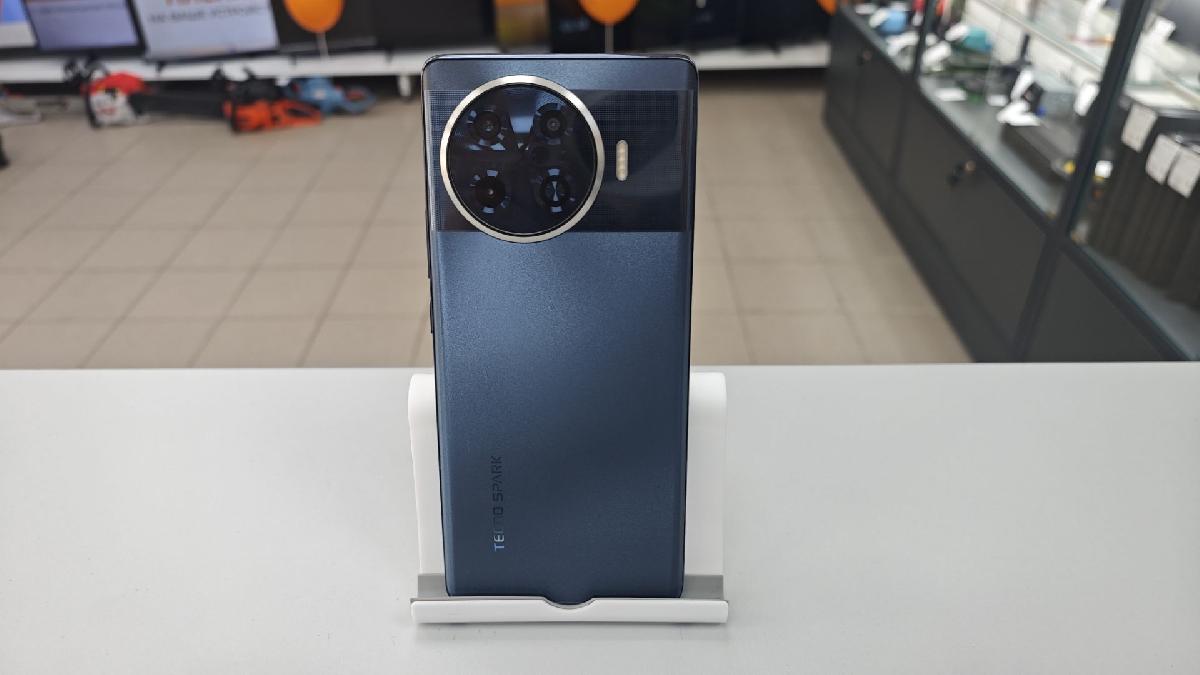 Смартфон Tecno Spark 20 Pro+ 8/256