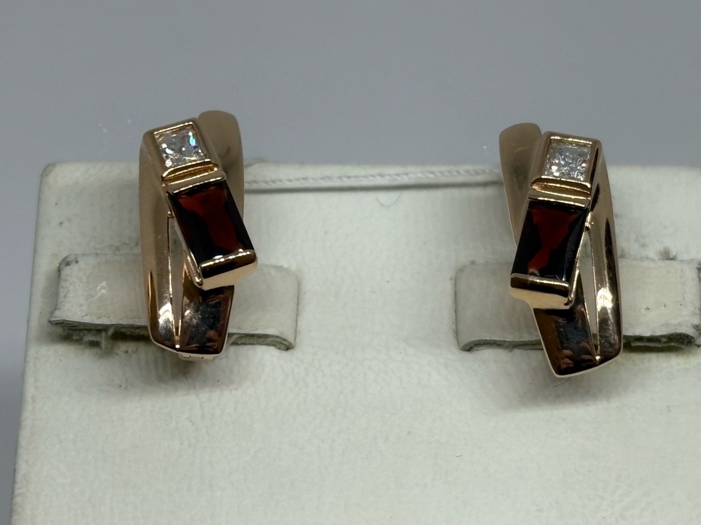 СКМИ585 СЕРЬГИ С КАМНЯМИ (Au 585)