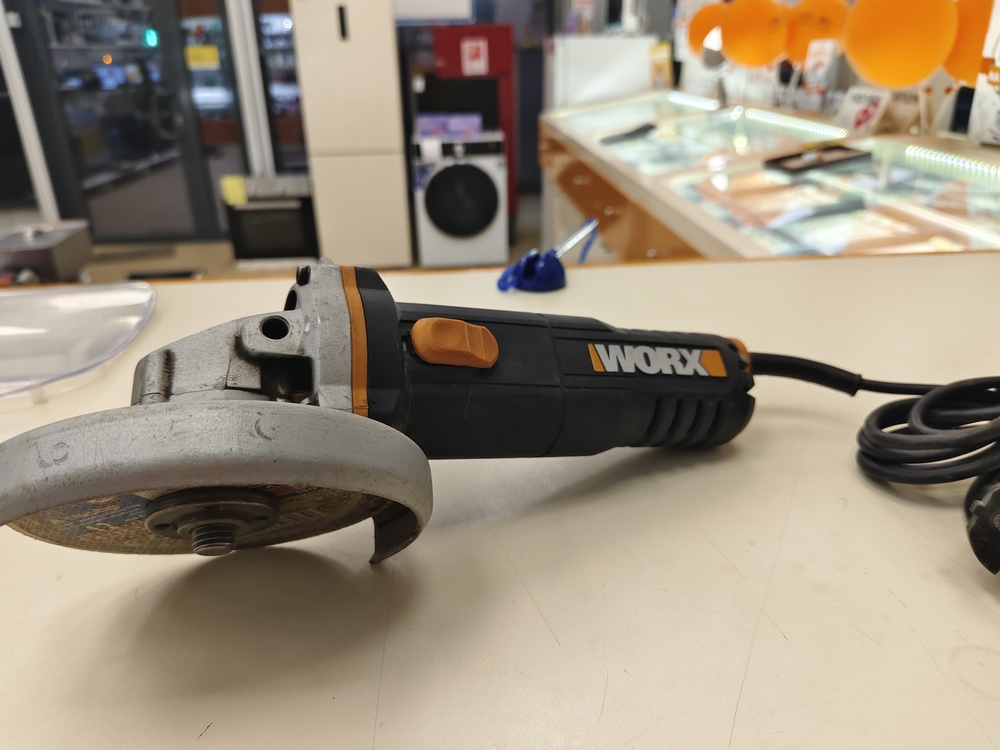Угловая шлифмашина Worx WX712