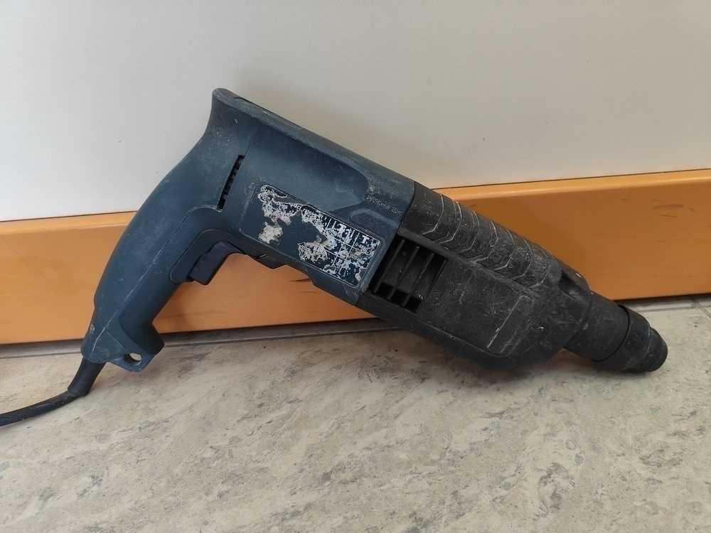 Перфоратор Bosch GBH 2-28