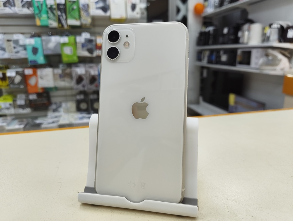 Смартфон Apple iPhone 11 128Gb