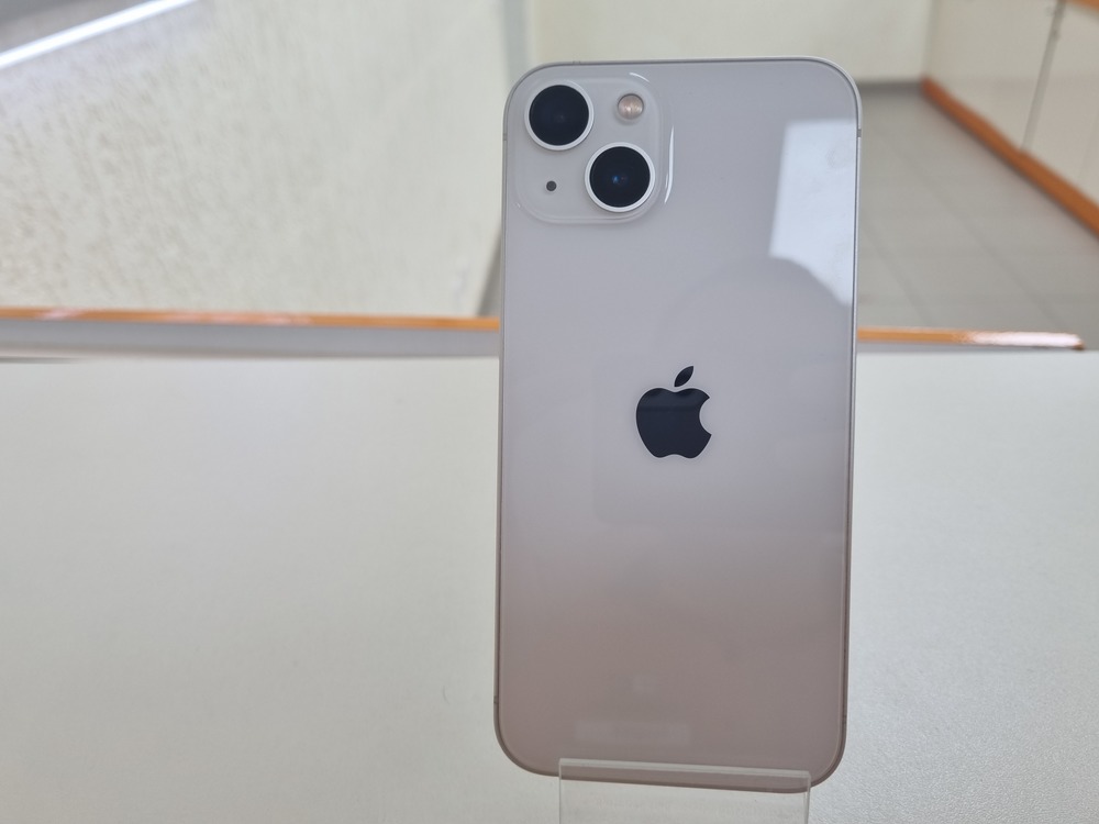 Смартфон Apple iPhone 13 128Gb