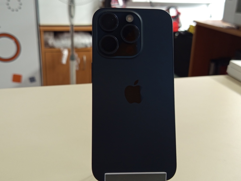 Смартфон Apple Iphone 15 Pro 128Gb