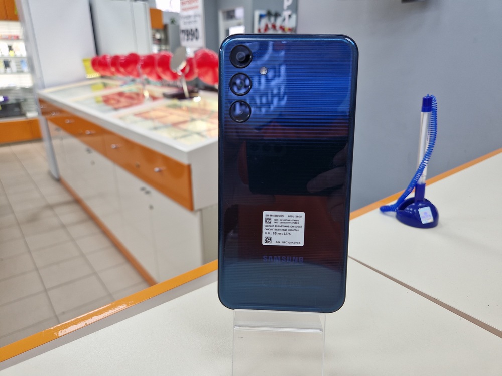 Смартфон Samsung Galaxy M15 6/128