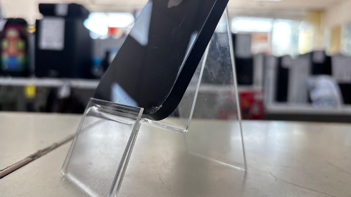 Смартфон Apple iPhone 12 64Gb