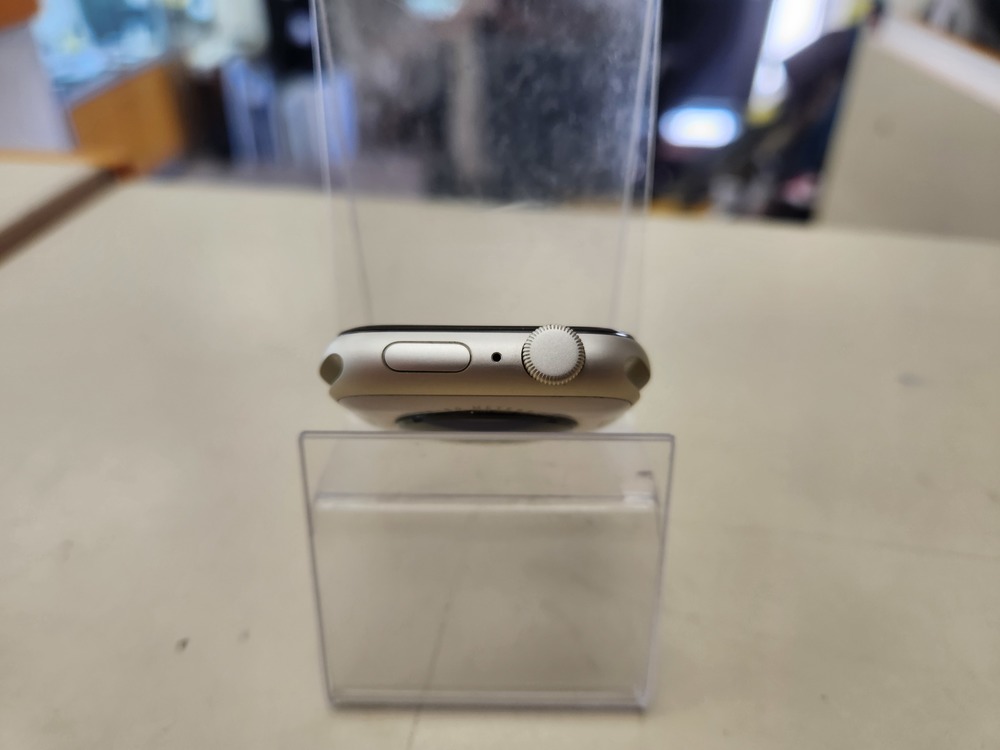 Смарт-часы Apple Watch Series 4 40 мм