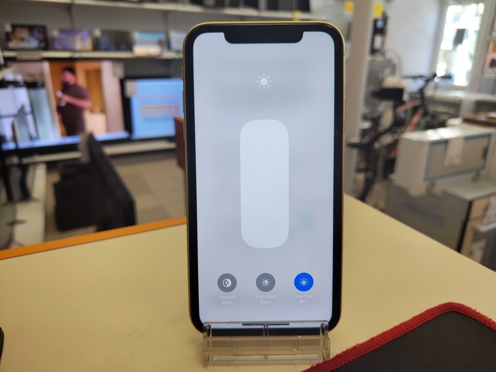 Смартфон Apple iPhone 11 64Gb