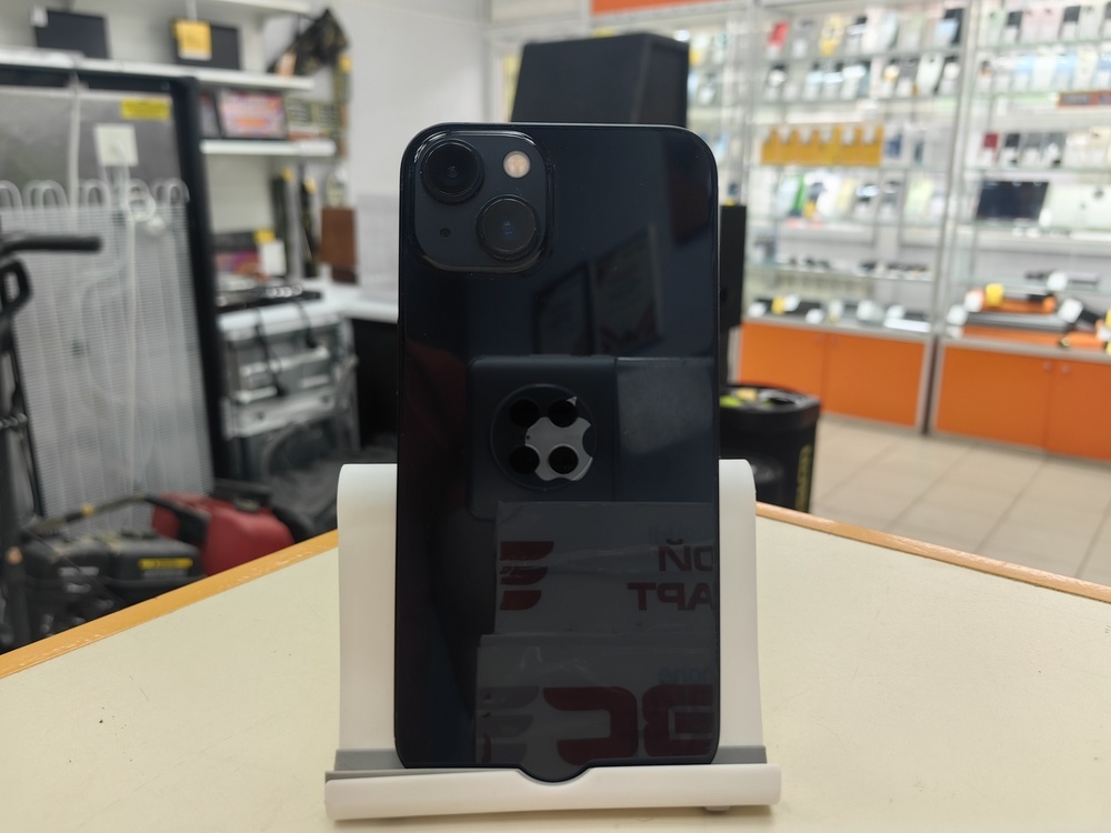 Смартфон Apple iPhone 13 128Gb