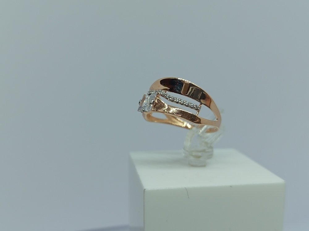 КОЛЬЦО С КАМНЯМИ (Au 585)