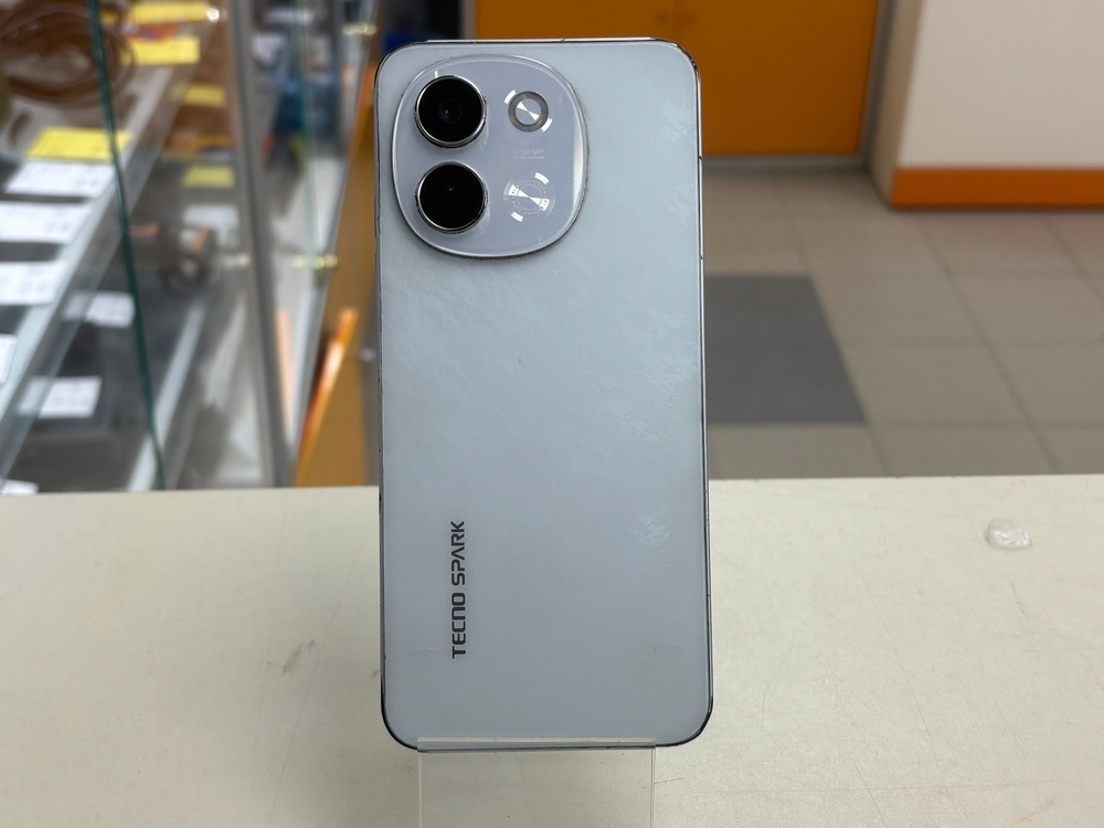 Смартфон Tecno SPARK 30 6/128