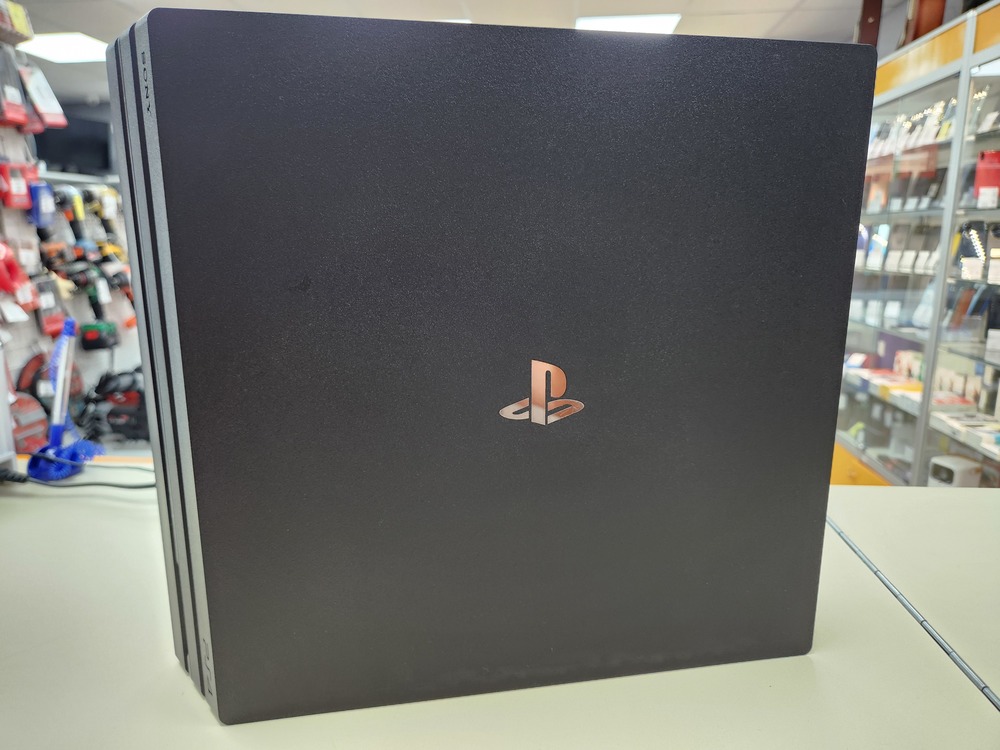 Игровая приставка PlayStation 4 Pro 1Tb