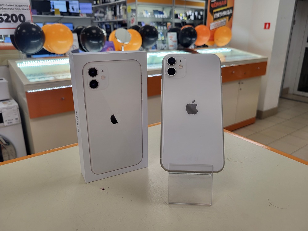 Смартфон Apple iPhone 11 64Gb