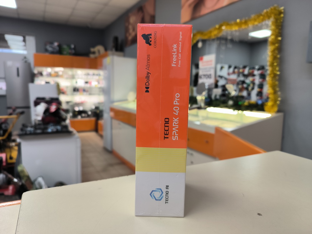 Смартфон Tecno SPARK 40 PRO 8/256