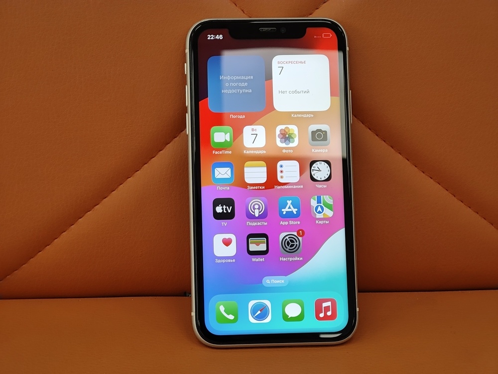 Смартфон Apple iPhone 11 64Gb