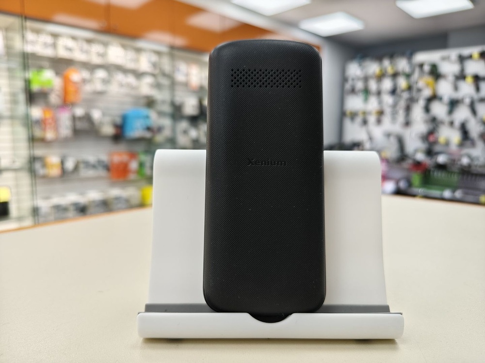Смартфон Philips Xenium E170