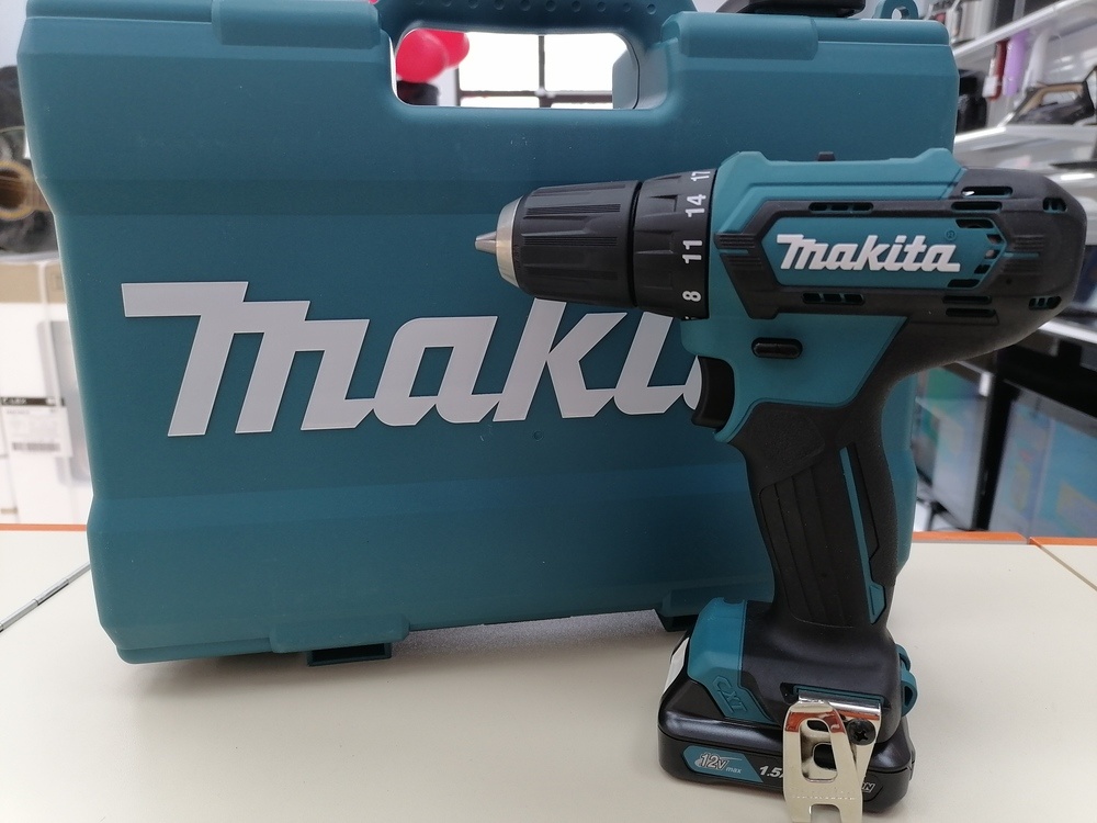 Шуруповерт Makita DF333D