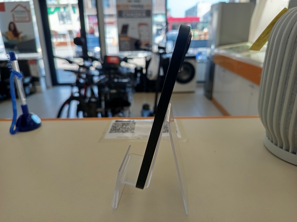 Смартфон Apple iPhone 13 128Gb