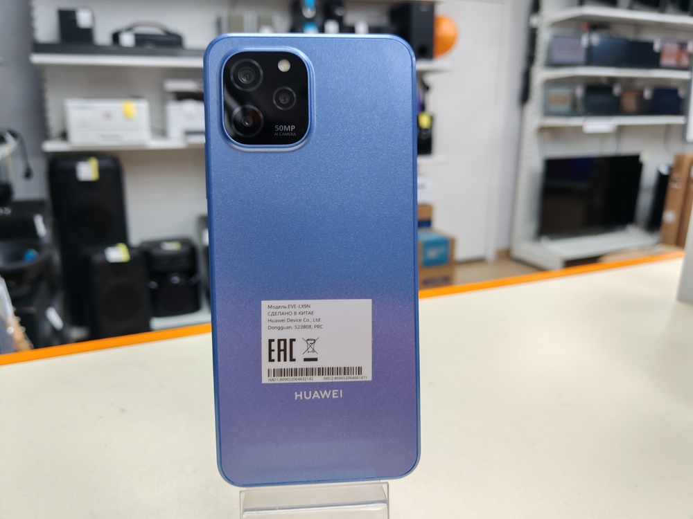 Смартфон Huawei Nova Y61 4/128