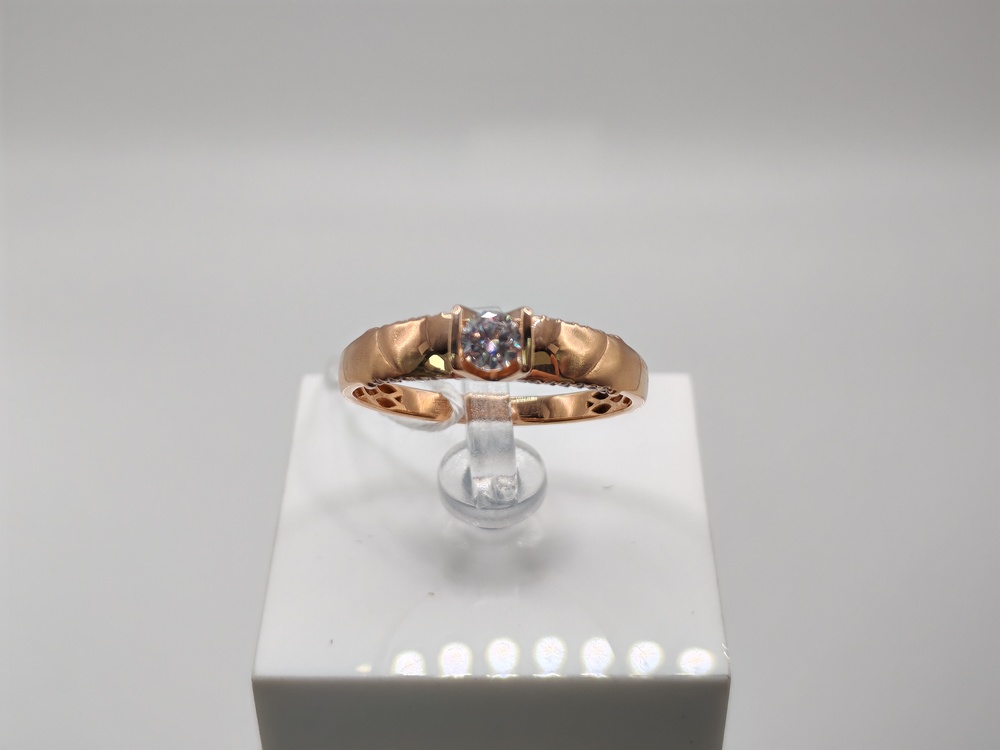 КОЛКМИ585 КОЛЬЦО С КАМНЯМИ (Au 585)