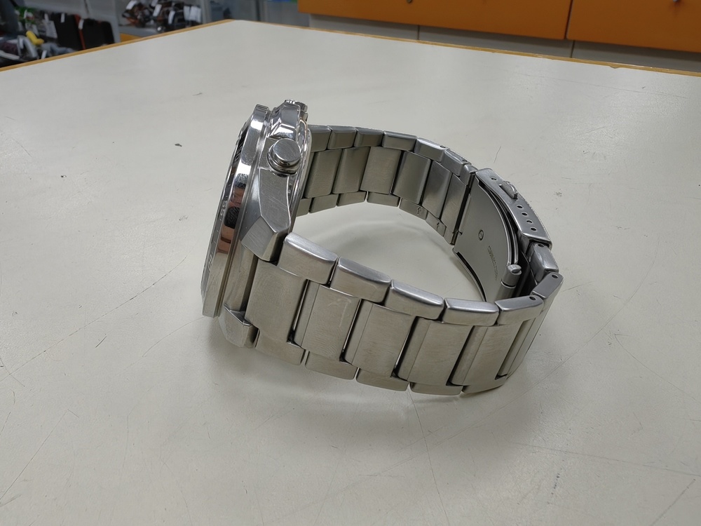 Часы наручные Casio EFV-C110