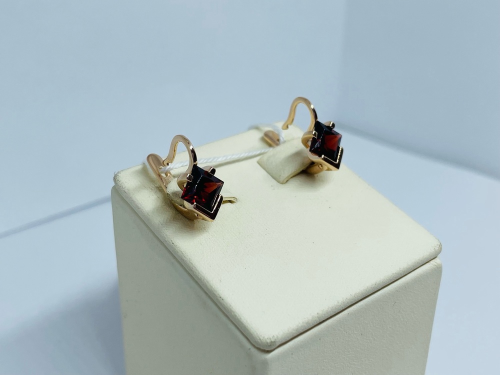 СКМ585 СЕРЬГИ С КАМНЕМ (Au 585)