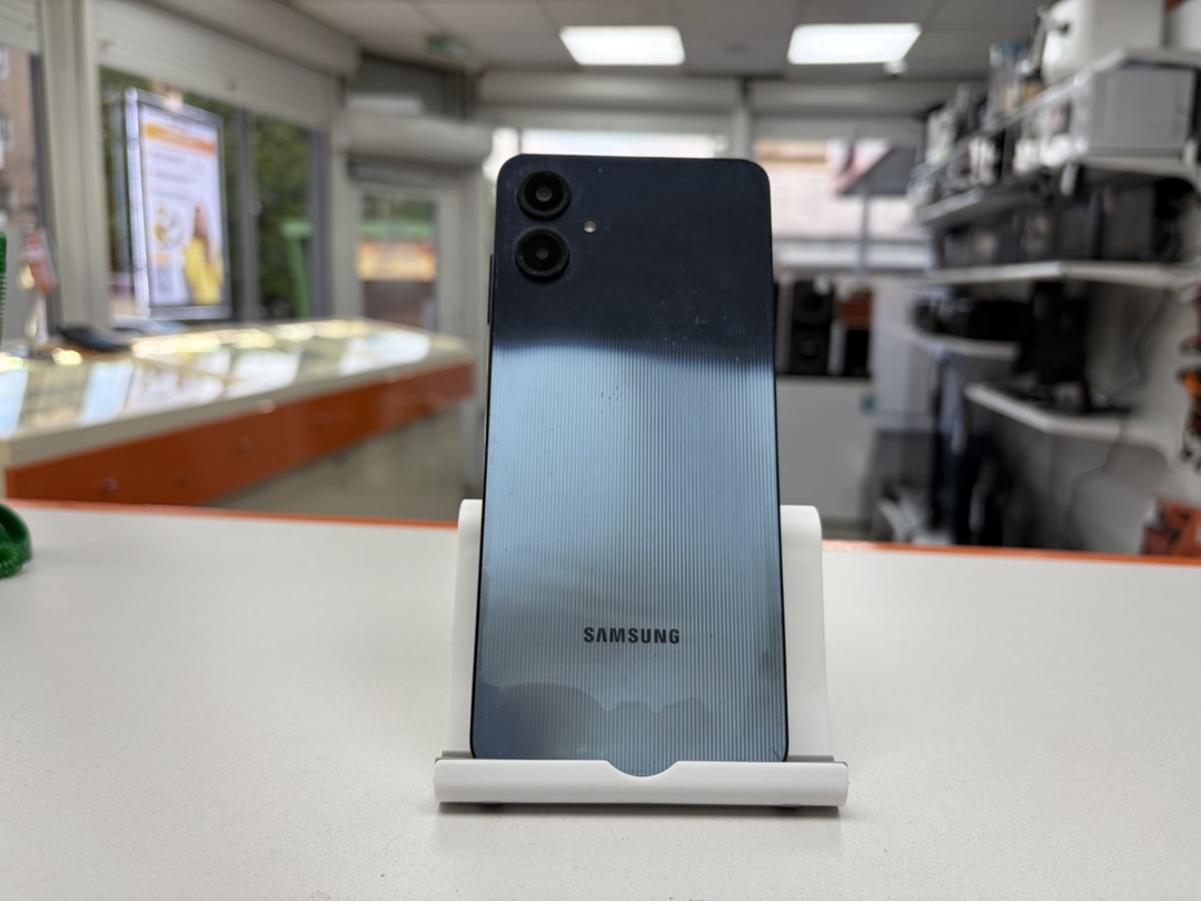 Смартфон Samsung Galaxy A06 4/128